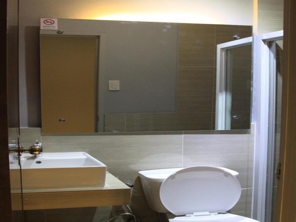 Sumo Asia Hoteles Davao Habitación foto